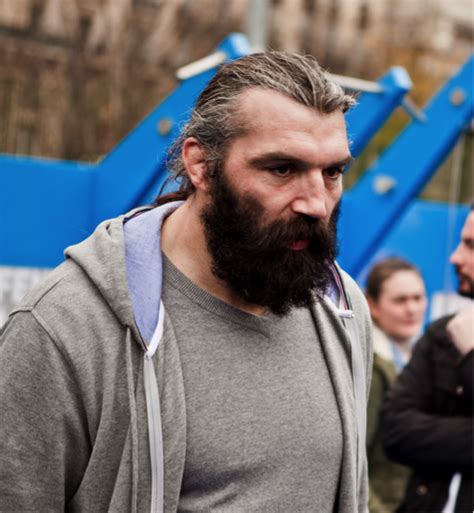 Explore life stories, offer condolences & send flowers. Entretien avec Sébastien Chabal : « Le corps est notre ...