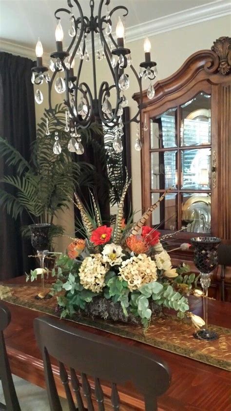 Tuscan Inspired Floral Arrangement And Dining Room Arreglos Florales