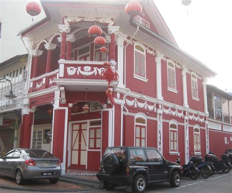 However, we can also experience malay night market after dark. Peggy Loh ~ My Johor Stories: The Red House