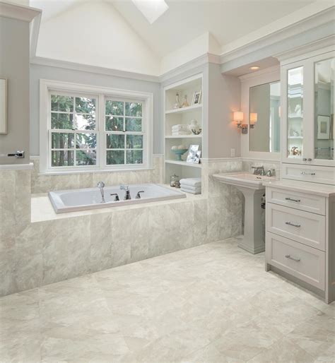 Welcome to our gallery of gorgeous bathroom floor tile ideas. 30 amazing pictures and ideas classic bathroom tile ...