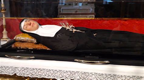 At small parties there isn't any privacy. Il Santo di oggi 13 Febbraio: Beata Lucrezia (Eustochio ...