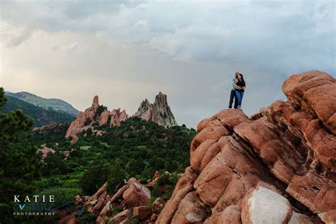 You can see the camel looking out to the west. Engagement photos at Garden of the Gods