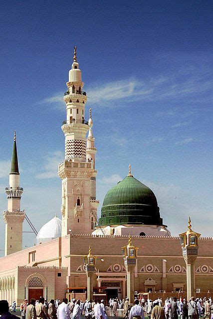 Prophets Mosque Medina Saudi Arabia Mosque Masjid Famous Landmarks