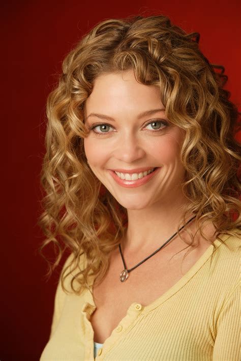 Styling cues for shaping and maintaining curly hair—plus, ideas on how to achieve perfect curls and waves with a curling iron. Amanda Detmer