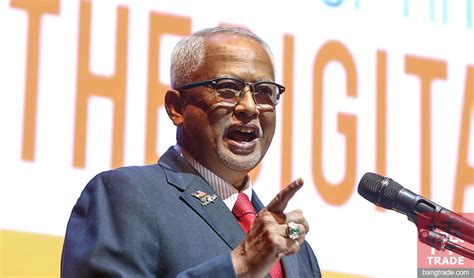 As of 2014, the minister of finance in malaysia is najib razak. Deputy Human Resource Minister reminded Taxi and Grab ...