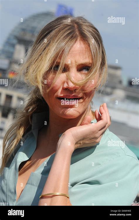 La Actriz Estadounidense Cameron Diaz Presenta Su Nueva Película Bad