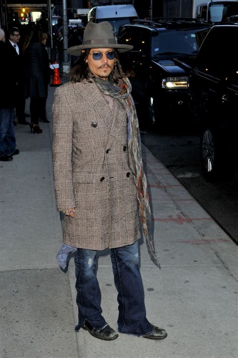 To help visualize his height, we've included a side by side comparison with other celebrities, short and tall! Johnny Depp Net Worth Weight Height Ethnicity Eye Color