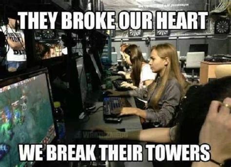30 Hysterical Gamer Girl Memes To Laugh Out Loud Sheideas