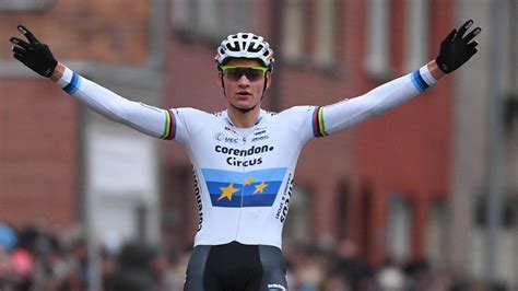 Découvrez comment mathieu van der poel s'alimente lors d'une compétition de cyclocross. Cyclo-cross: Mathieu van der Poel remporte la 100e victoire de sa carrière à Gullegem - Le Soir Plus