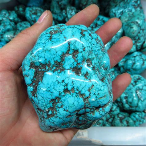 Turquoise Crystal Natural Tumbled Stone Reiki Mineral 20 35mm 1pc