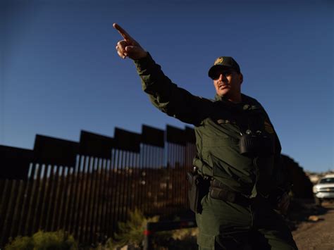 Border Patrol Says It Cant Handle Thousands Of New Agents Business