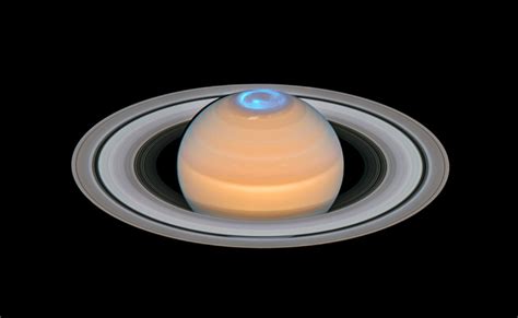 Esa Hubble Observes Energetic Lightshow At Saturns North Pole