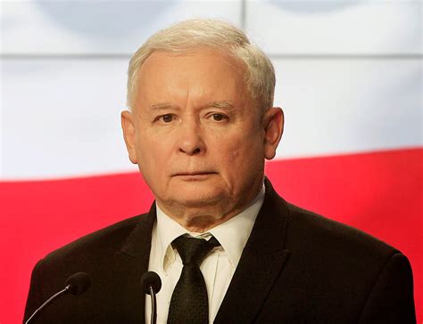 Polski polityk, senator i poseł na sejm, prezes rady ministrów od 2006 do 2007 r. Kaczyński na klubie PiS: Nie cofniemy się