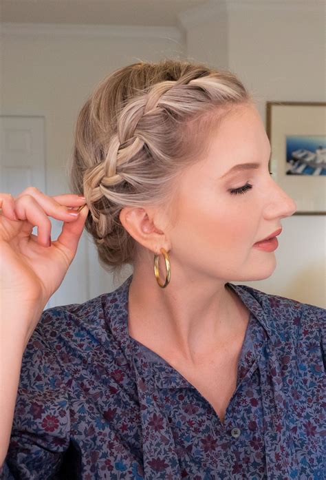 How To Crown Braid Video Tutorial Ashley Brooke Designs Easy Braids