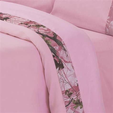 Features: -Pink Oak Camo Collection. -100% Polyester. -Machine washable
