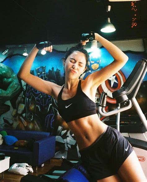 ใหม่ ดาวิก้า โฮร์เน่ (davika hoorne fanclub). รวมลุค 'ใหม่ ดาวิกา' กับ Nike - Pantip