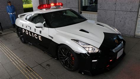 Be Afraid Of Japans New Nissan Gt R Police Car Top Gear