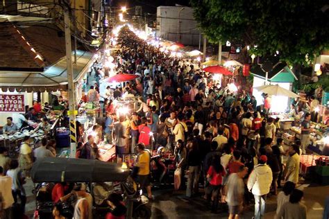 Sunday Walking Street Chiang Mai About Timings Highlights