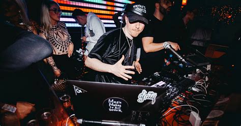 DJ Abuze Delivers DJcity Podcast Mix