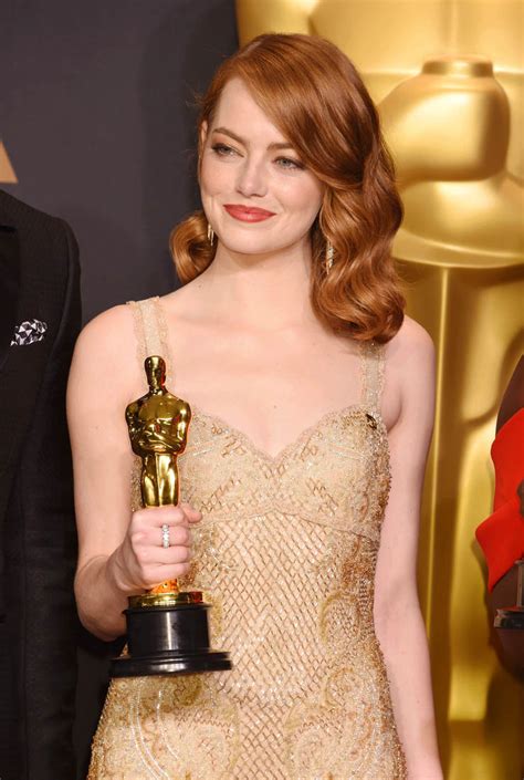 emma stone wins best actress at the 2017 oscars