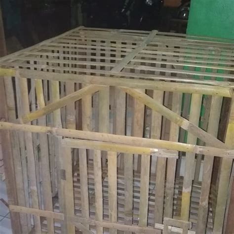 Membuat box/kandang ayam jago/bangkok,ayam hias,kursi,lincak, dan lain lain dari bahan bambu yang sederhana yang bisa dibikin sendiri di rumah. Ukuran Kandang Ayam Bangkok Dari Bambu : Cara Kreatif ...