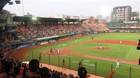 統一標準 / 统一标准 ― tǒngyī biāozhǔn ― to unify standards. 統一7-ELEVEn獅 蘇智傑加油歌 ( 2016.9.25.日.猿獅 ) - YouTube