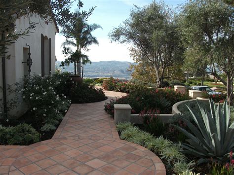 Affordable backyard landscape garden design 48. Spanish revival design by My Garden: Landscape Creations ...