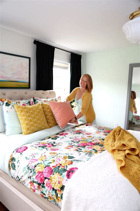 Colorful Master Bedroom Refresh Home Decor Fyn Desings Bedding