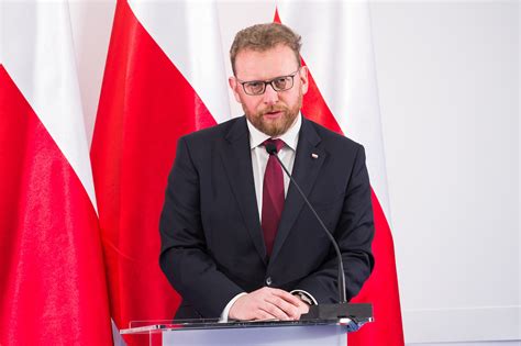 Lekarka, bizneswoman i mama czwórki dzieci. Łukasz Szumowski: Jest pierwszy przypadek koronawirusa w ...