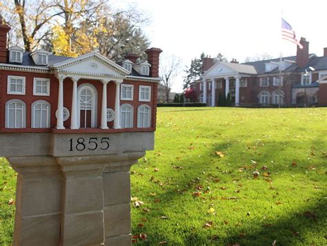 House of bedrooms kids is located at the address 1700 s telegraph rd in bloomfield hills, michigan 48302. Giant Bloomfield Hills home overlooks the golf course
