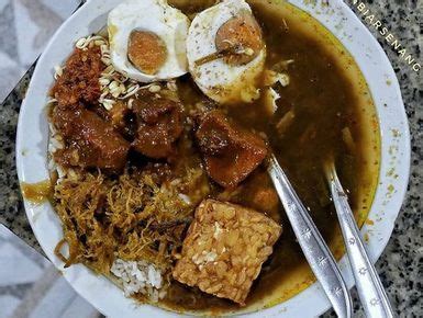 Jump to navigation jump to search. Gambar Nasi Rawon ,Minum Es Campur : Kuliner Legendaris Bangkalan Nasi Petis Tanpa Petis Lho ...