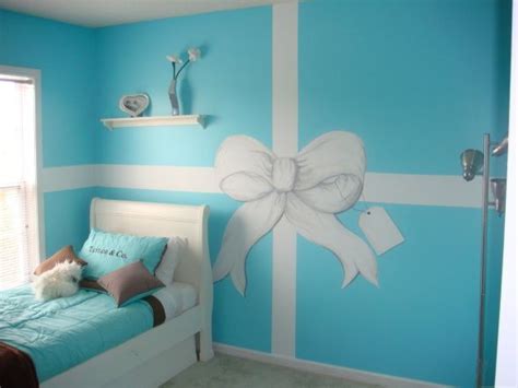 Here are a few tiffany blue teen girls bedrooms that would capture any girls heart. Taylor & Co. Gift Box | Girl room, Popular bedroom colors ...