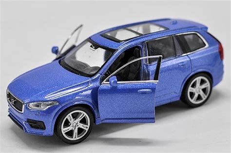 Diecast Volvo Xc90 Toy 136 Scale Blue White By Welly Vb2a485