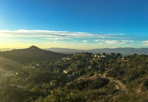 The Best Hiking Trails And Walks In Los Angeles Los Angeles Hiking Trails Hikes In Los