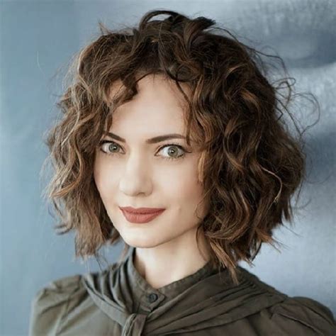51 Best Short Curly Bobs For A Chic Look In 2021