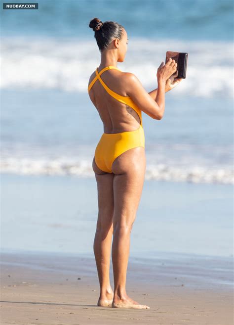 Zoe Saldana Nude Booty Wears Yellow Swimsuit In Malibu California