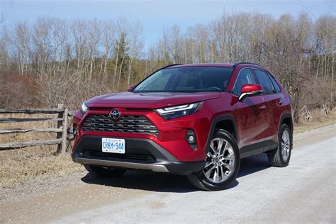 Suv Review 2022 Toyota Rav4 Limited Driving