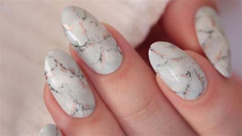 The Secret To Diy Marble Nail Art Is Something You Probably Have In