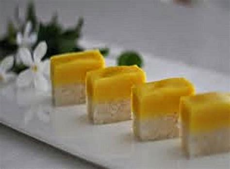 Beautiful to look at and easy to make, this seri muka is the ultimate tea time (any time!) treat for durian lovers out there. KUIH SERIMUKA DURIAN YANG TERSANGAT SEDAP.. - Resepi ...