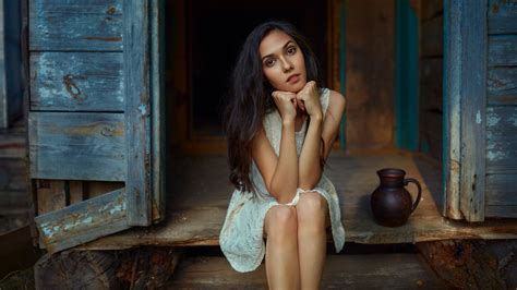 Andrey Metelkov Model Women Brunette Bare Shoulders Legs Sitting