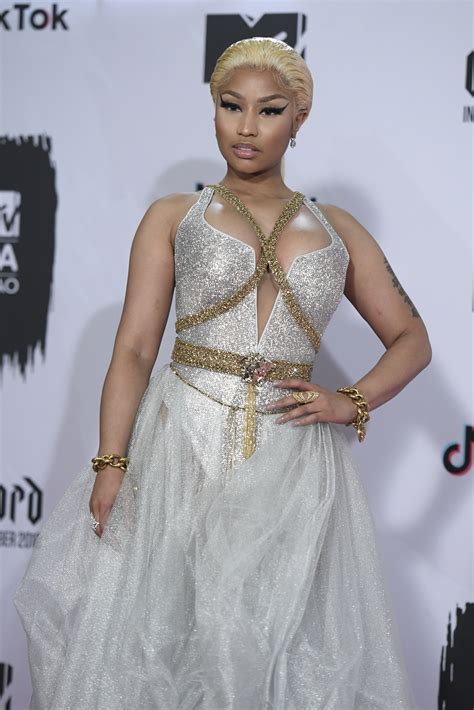 Voluptuous Blonde Nicki Minaj Shows It All In A Sexy Dress The Fappening