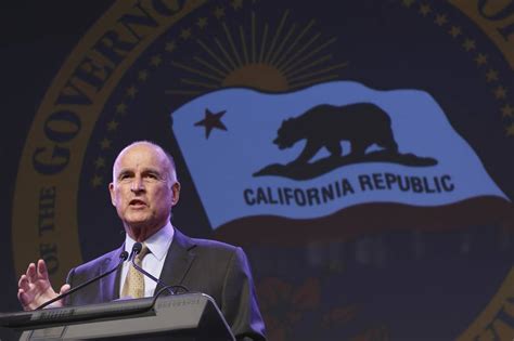 Behind California Gov Jerry Browns Endorsement Of Hillary Clinton Wsj
