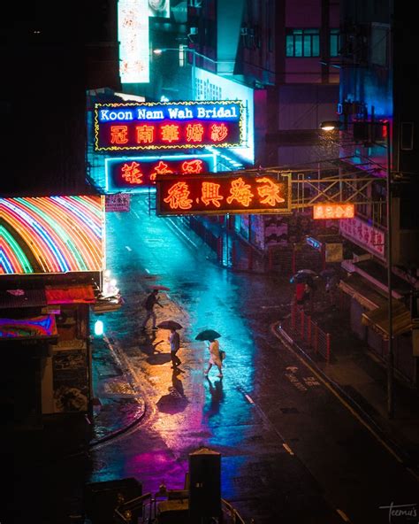 15 Photos I Took In Hong Kong That Prove It Is The Real Life Cyberpunk