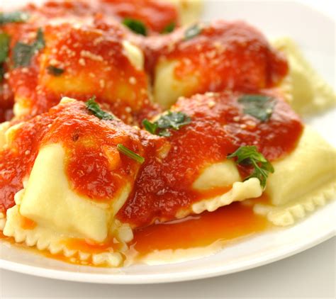 Cheese Ravioli with Fresh Tomato and Artichoke Sauce - BigOven