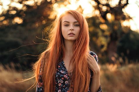 Women Redhead Long Hair Martin Kühn Women Outdoors Sensual Gaze Portrait Backlighting