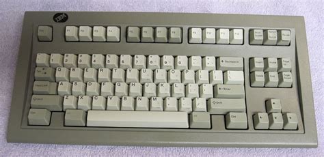 5 Retro And Vintage Mechanical Keyboards Every Enthusiast Should Add To