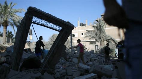 hamas leader s wife son killed in gaza airstrikes