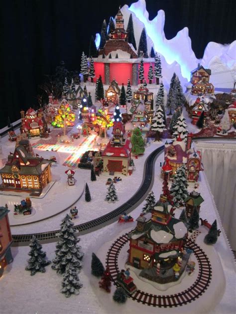 Image result for santa's christmas village display ideas Lemax