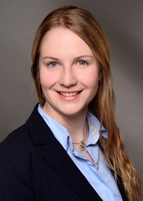 Diese fragen gehen wir hier gemeinsam an und. Jacqueline Thorns - HPI Schul-Cloud