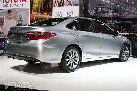 2015 Toyota Camry Pictures